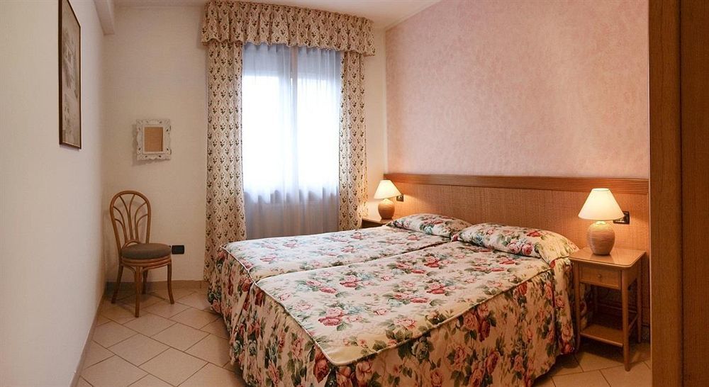 Residence Alle Palme Comfort Apartments Riva del Garda Exterior foto